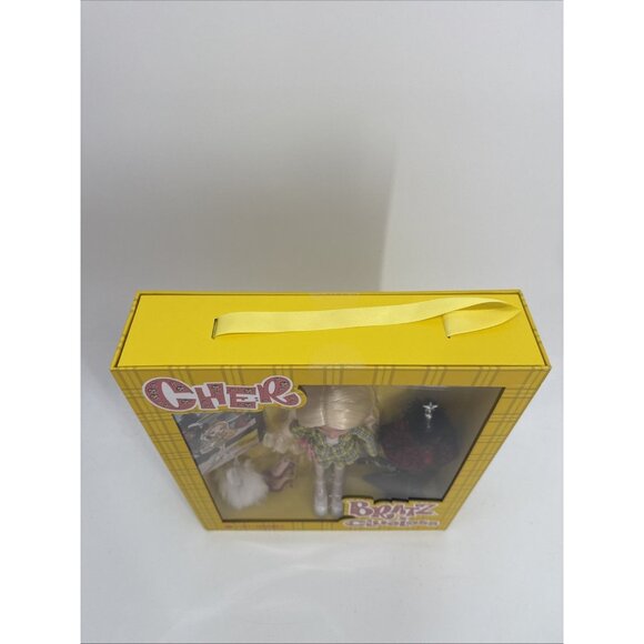 Bratz x Clueless 30th Anniversary CHER Collector Doll - Picture 4 of 10